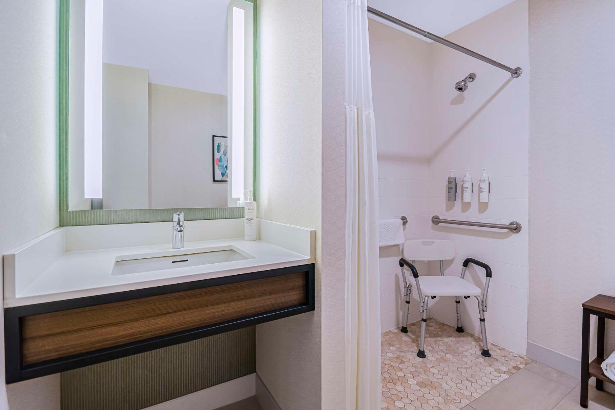 Hilton Garden Inn Danbury Exterior foto